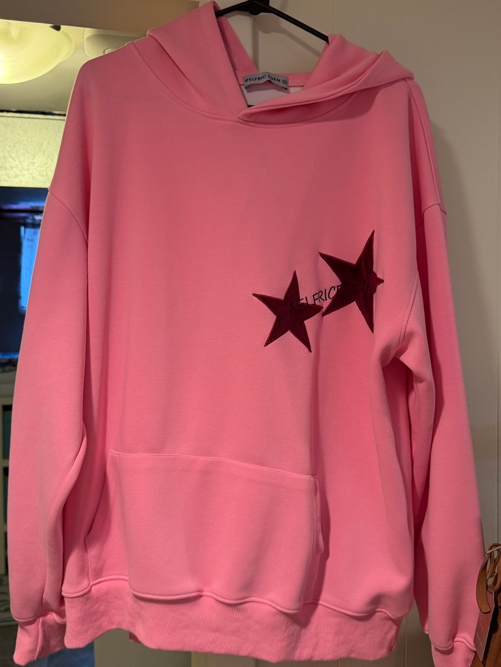 Aelfric Eden Pink Star Graphic Hoodie Sweater - Unbranded